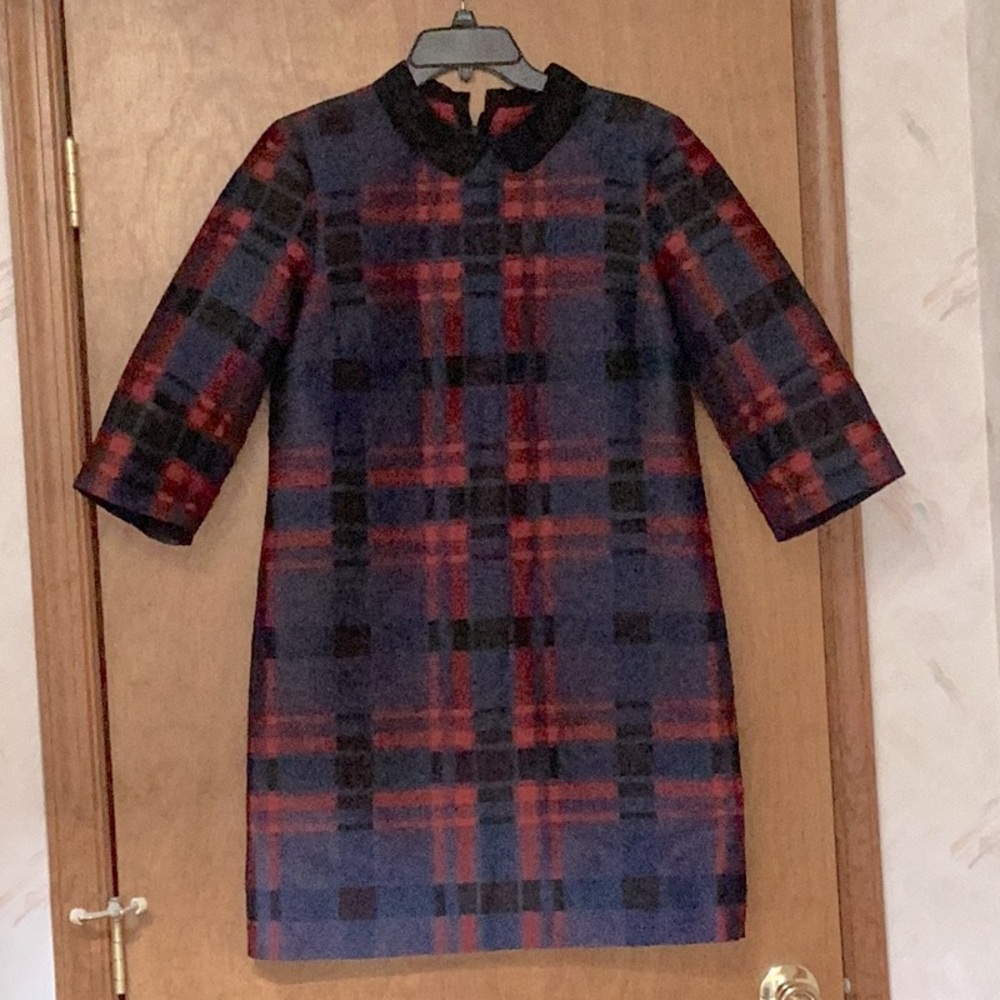 Max&co , M,Plaid Shift Dress in Navy and Red